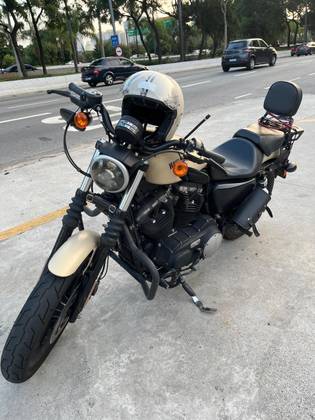 HARLEY-DAVIDSON SPORTSTER XL 883 R HARLEY-DAVIDSON SPORTSTER XL 883 R